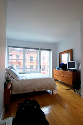 Rented by Veracity NYC LLC | media 22