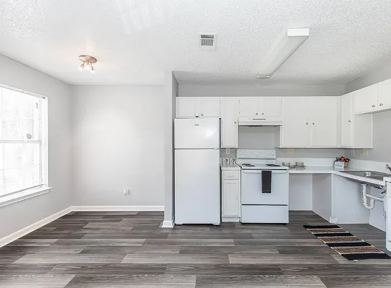 Centerville Pointe Apartments — Photo 29
