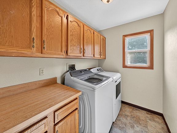 4th image of 20860 Wyngate Ct