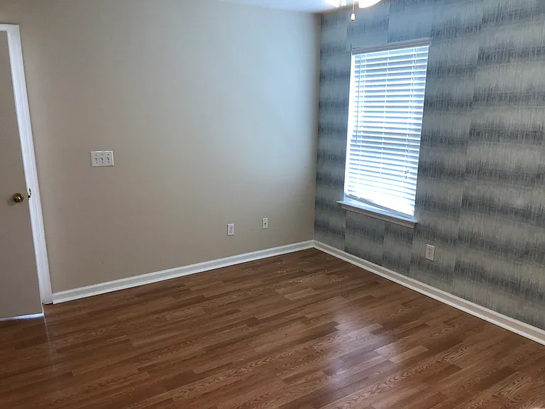 912 Elderberry Ln — Photo 26