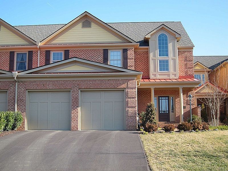 1st image of 1604 Dunkeld Way