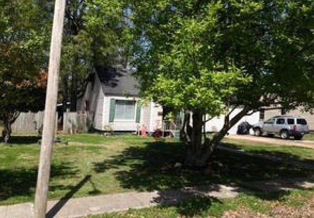 1st image of 812 W Union Ave