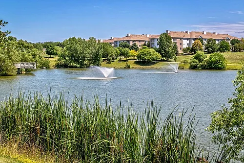 Lakeside Hills Photo 1