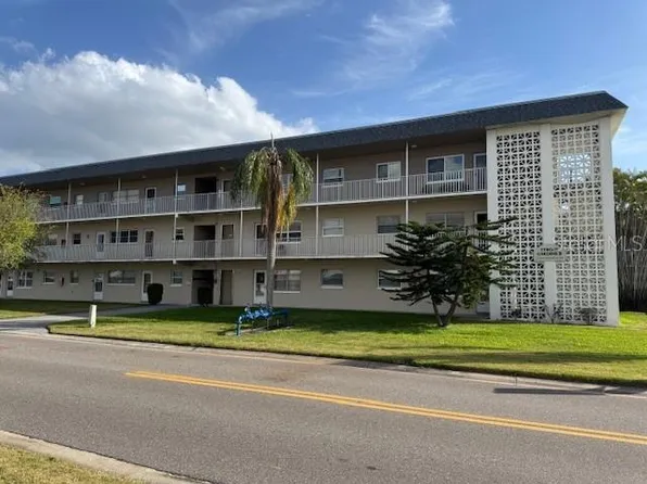 5720 13th Ave N APT 105B, Saint Petersburg, FL 33710