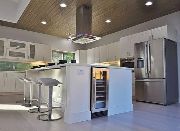 3rd image of 7807 Tisdale Dr