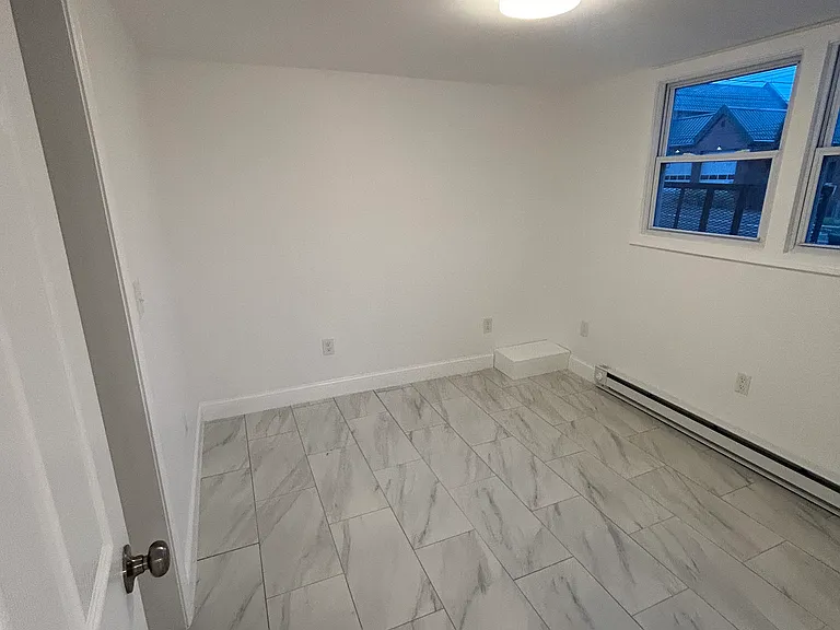 960 Main St #B — Photo 8
