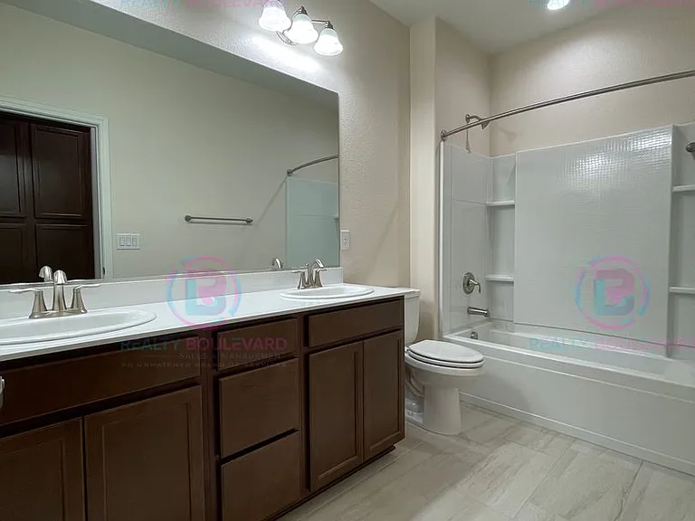 1013 Middle Gate Rd — Photo 22