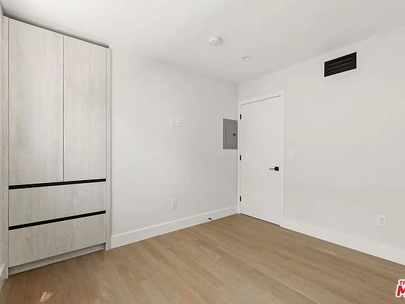 4th image of 1450 1/2 S Crescent Heights Blvd