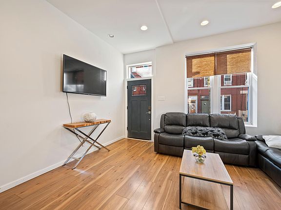 4th image of 1713 N 28th St #0