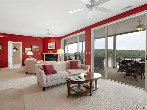 921 Summer Place Dr #4B, Camdenton, MO 65020
