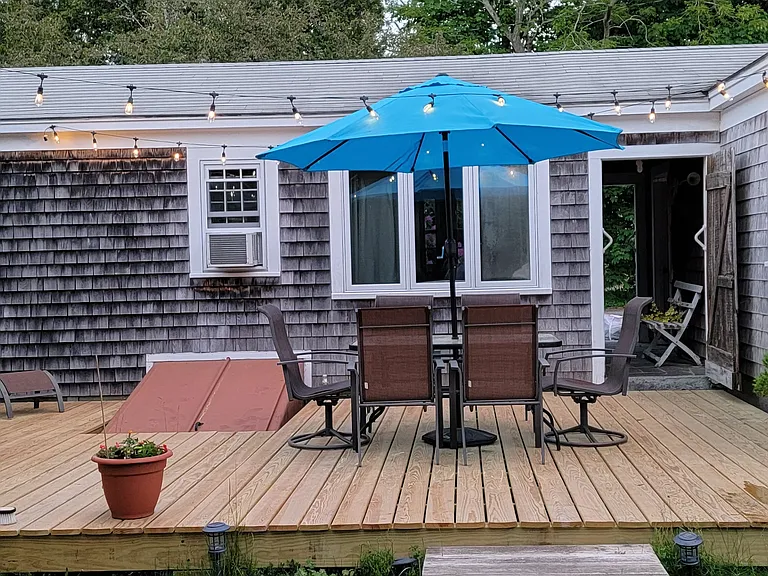 27 Queen Anne Rd — Photo 15