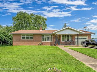 762 N Valley Ave, Olyphant, PA 18447