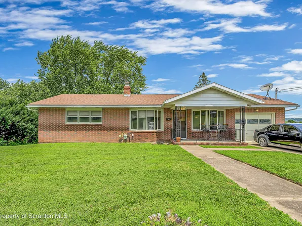 762 N Valley Ave, Olyphant, PA 18447