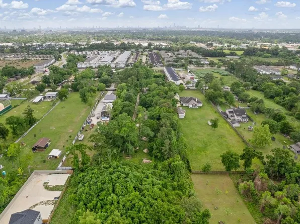 2328 Paul Quinn St, Houston, TX 77091