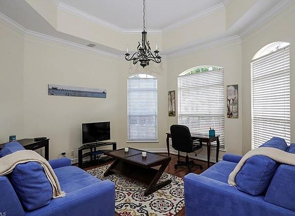 5th image of 2999 Gardens Blvd