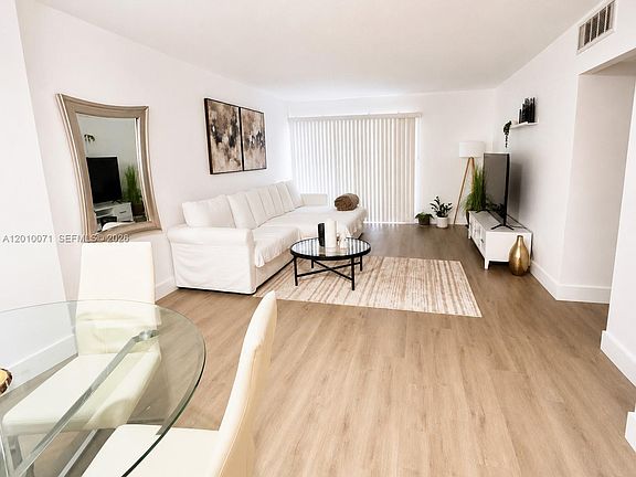 3rd image of 400 Kings Point Dr APT 1224