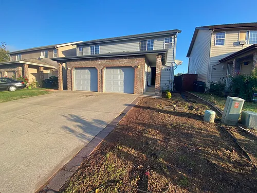 Newly remodeled 3 bedroom Townhouse near Gateway Photo 1 Newly remodeled 3 bedroom Townhouse near Gateway Photo 1