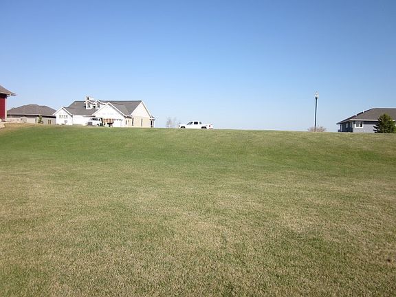 3rd image of Lot 41