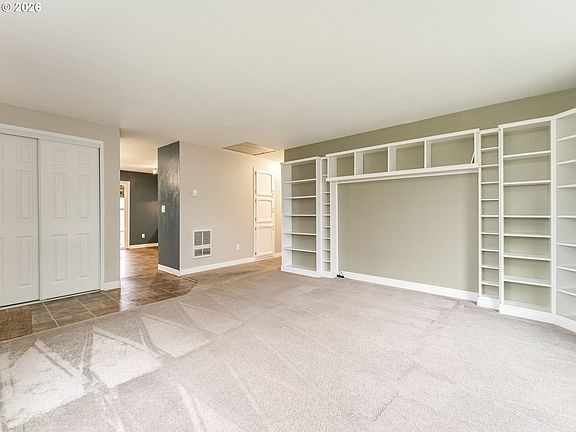 4th image of 4917 NE 55th St