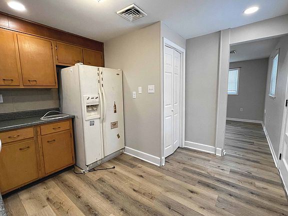 4th image of 170-172 Erford Rd #172A