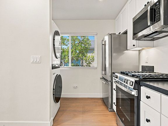 3rd image of 4109-4115 Arizona St #4113