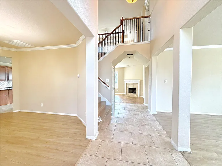 24626 Blane Dr — Photo 2