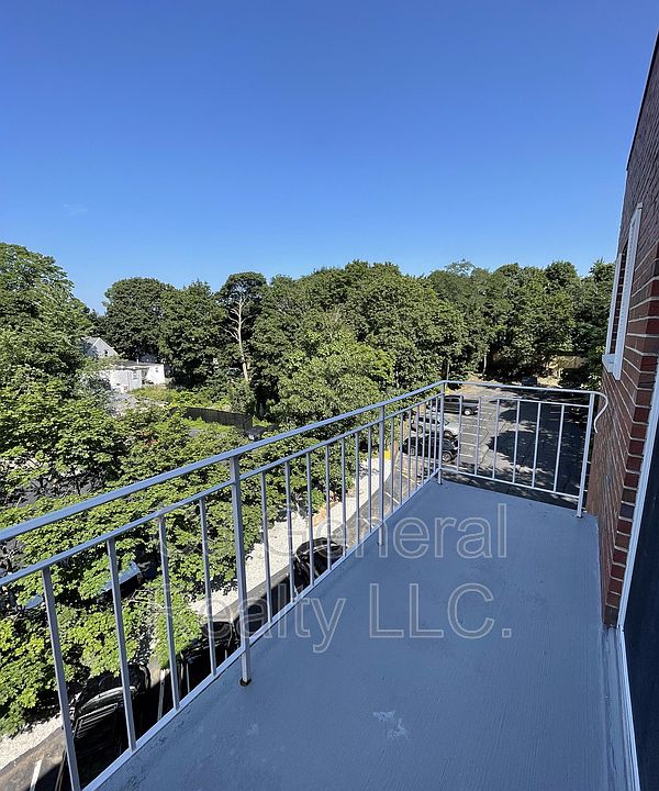 1st image of 106 Broad St APT 56