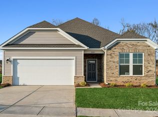 2243 Carpenter Farms Dr, Lincolnton, NC 28092