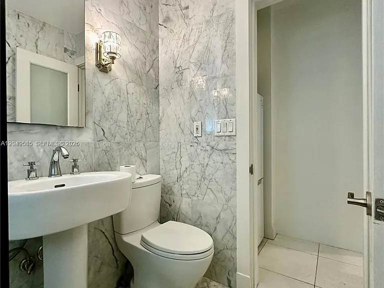 260 Euclid Ave #6 — Photo 10