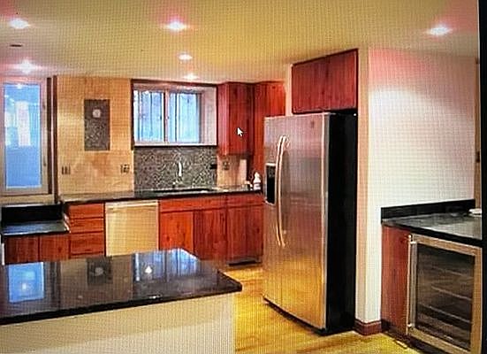 1st image of 144 5th Ave Floor 2