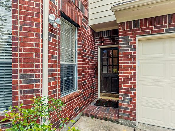4th image of 13722 Pear Woods Ct
