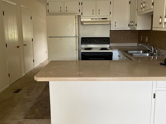 another view of the kitchen