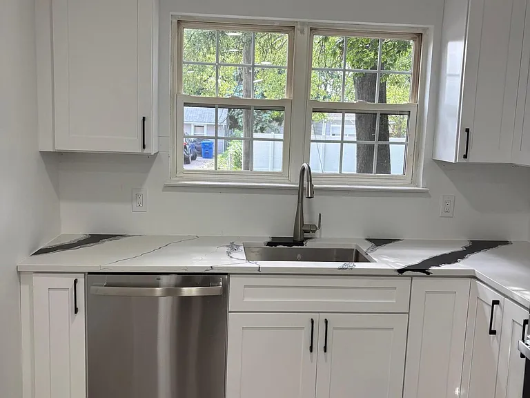 240 Atlantic Ave — Photo 4