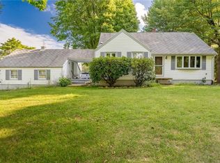 1412 Applegrove St NE, Canton, OH 44721