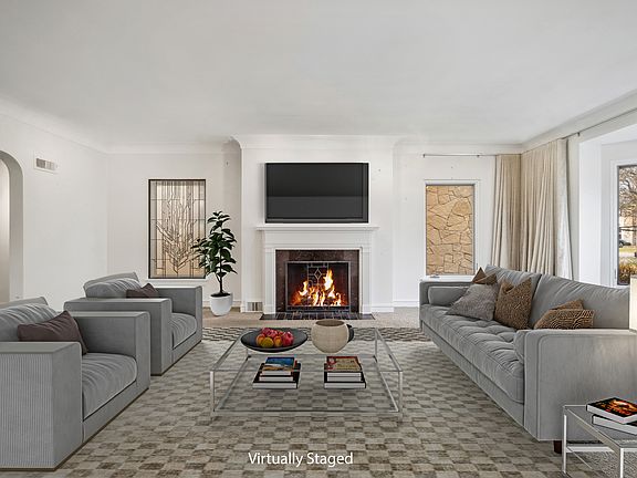 2nd image of 6133 N Kirkwood Ave