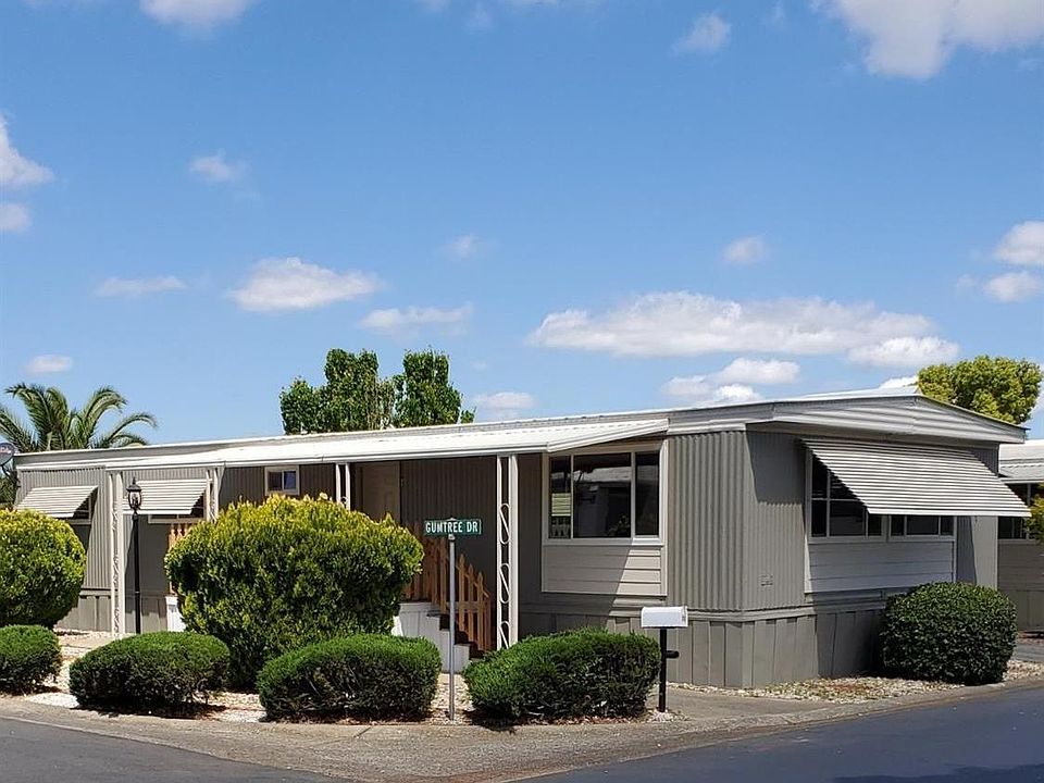 1st image of 226 Club House Dr #226