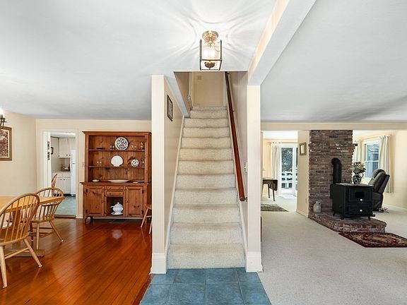4th image of 14 Curtis St