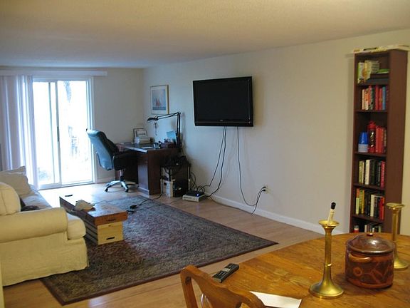 3rd image of 12 Woodman Way APT 11