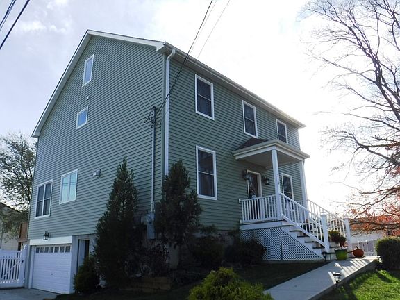 3rd image of 211 Sunset Ave