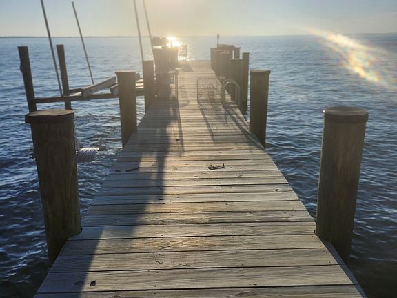 11,000 lb Boat Lift - Less than 3 years old. 100 foot long pier - excellent for crabbing and fishing
