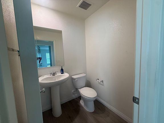 5th image of 5550 Bella Way
