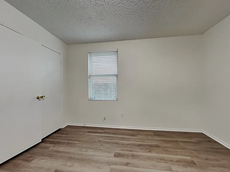 618 Ragwood Rd — Photo 20