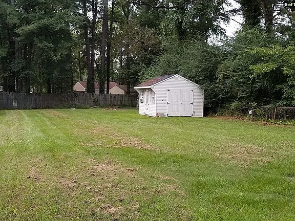 3rd image of 212 Dupuy Ave