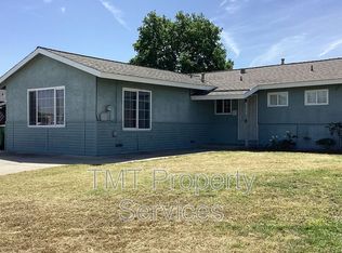 8724 Halverson Dr, Elk Grove, CA 95624
