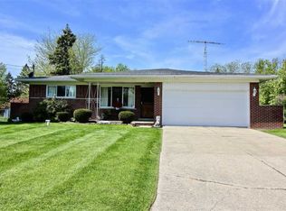 4436 Saint Martins Dr, Flint, MI