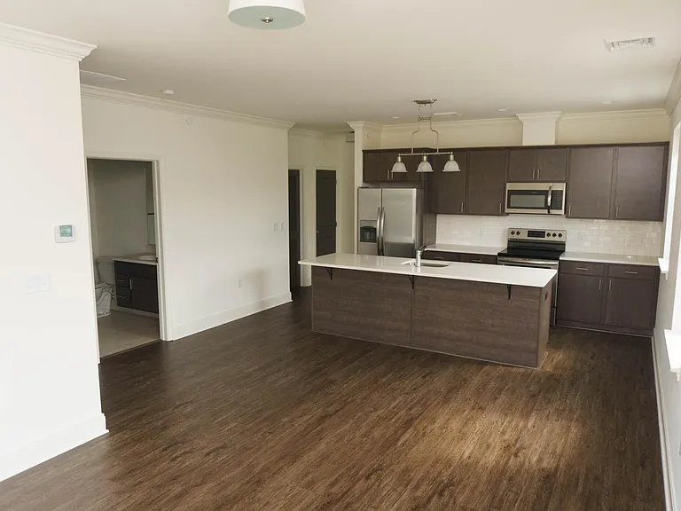 Liberty Pointe — Photo 16