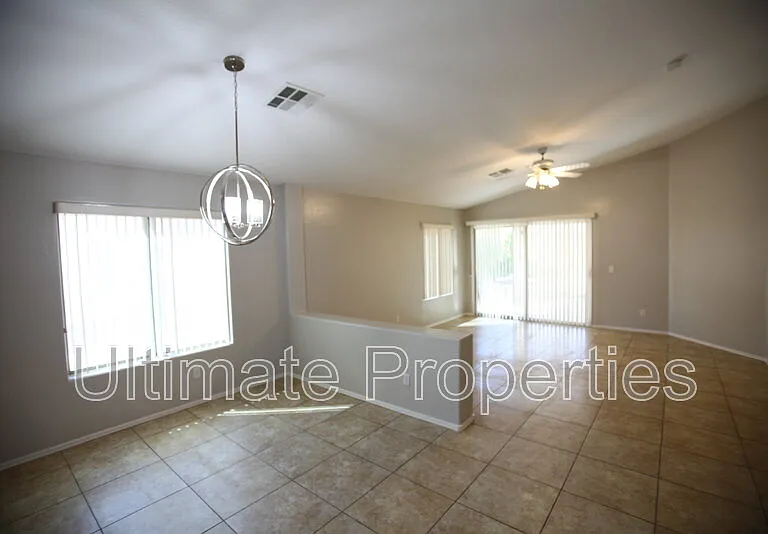 13390 W Watson Ln — Photo 11