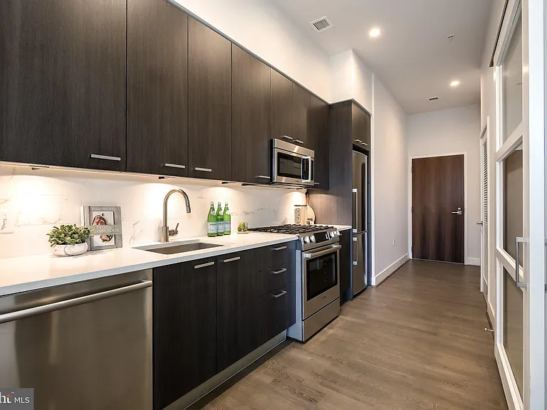 525 Water St SW #430 — Photo 9