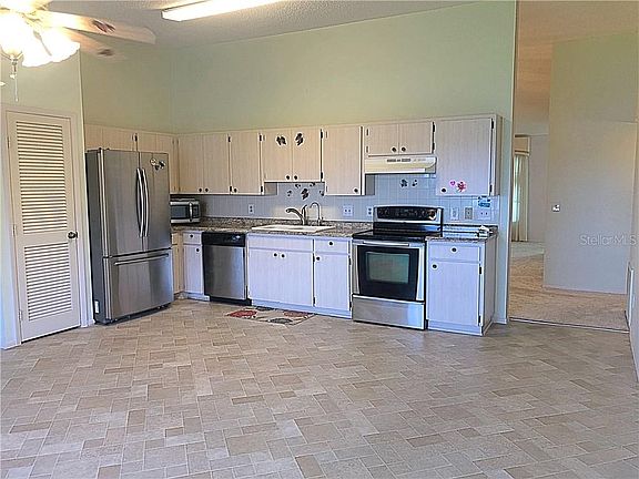 5th image of 2223 Philippine Dr APT 49