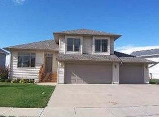 35 Penn Ridge Ct, North Liberty, IA 52317